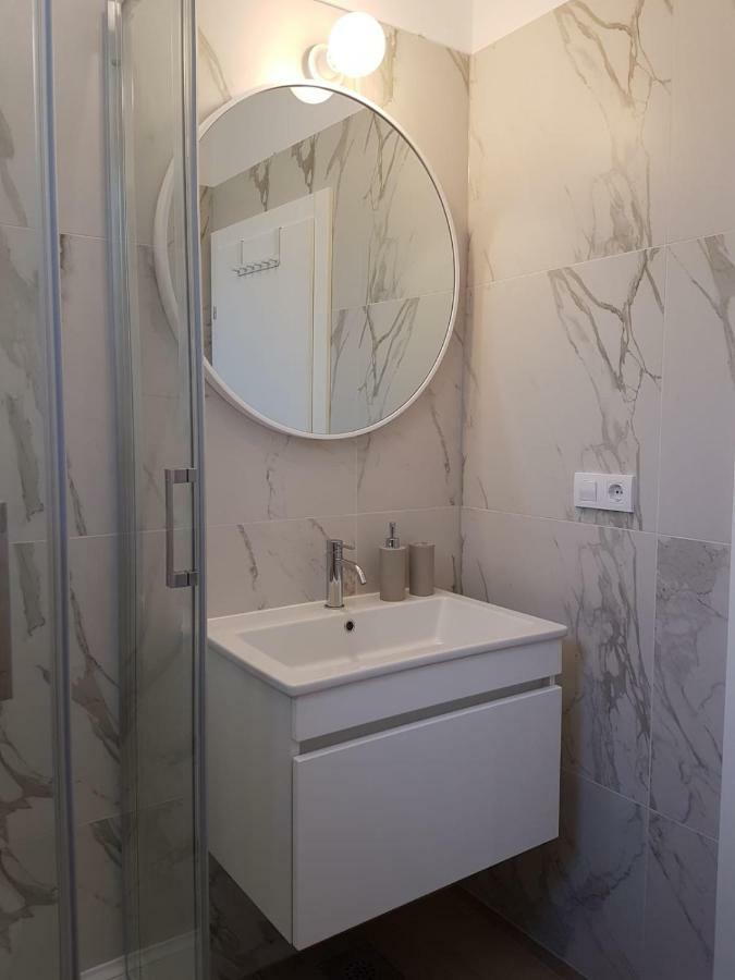 Apartments Flora Trogir Exterior photo